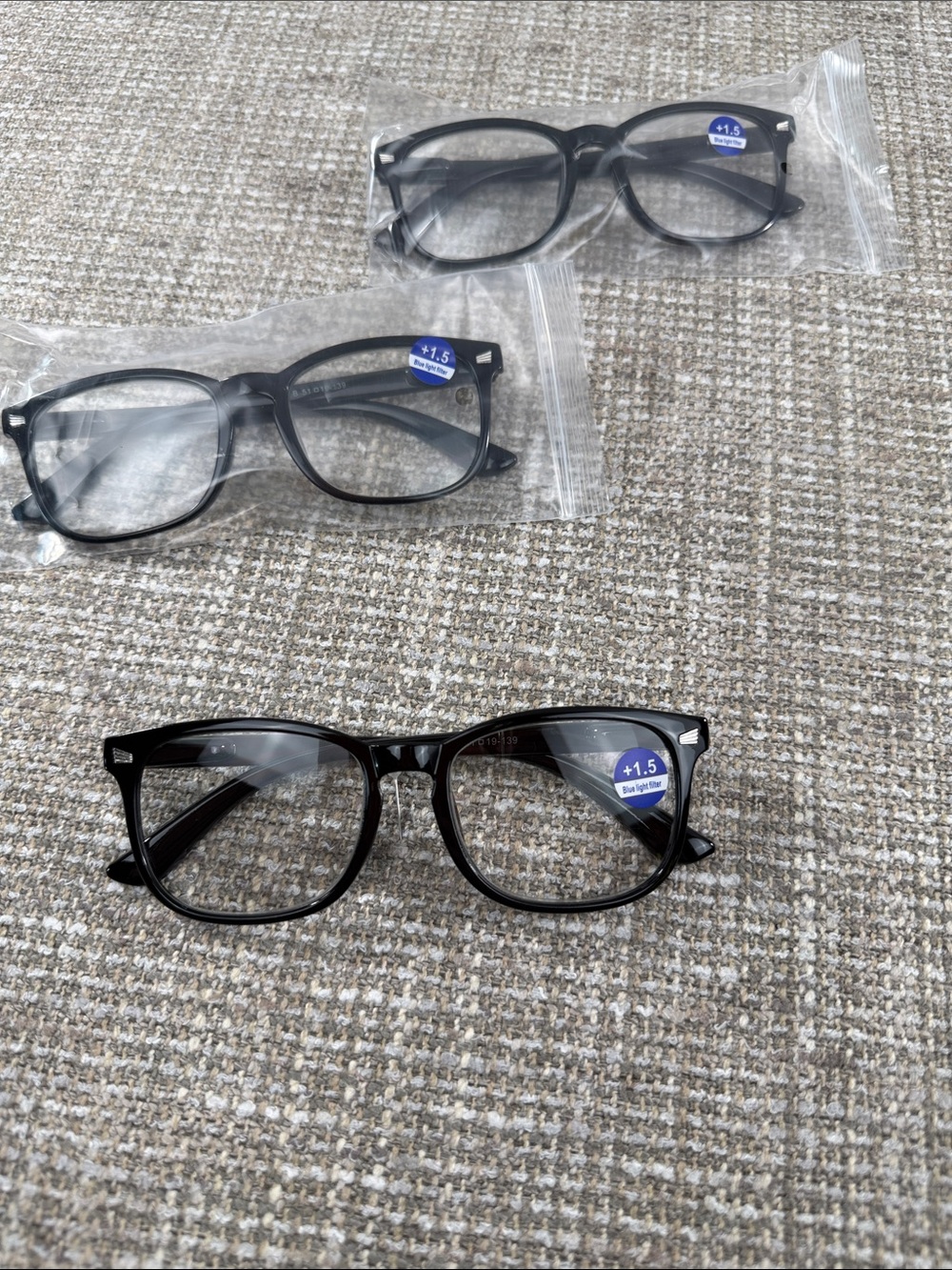 Black frame Reading Glasses +1.5 Strength